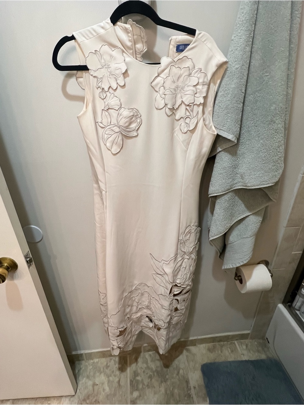 Cleo Appliqué Sleeveless Midi Dress - Vanilla - Picture 7 of 11